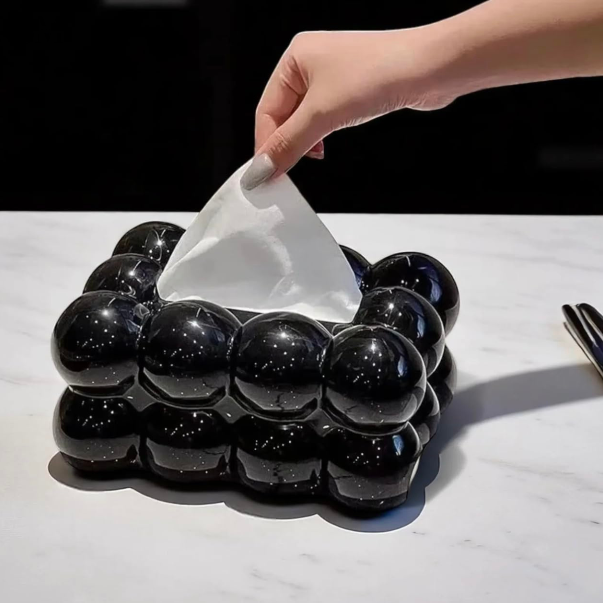 PVC BUBBLE DESIGN TISSUE BOX HOLDER – LUXURY VILLA TABLETOP DECOR - BLACK